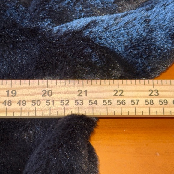 Vintage Express Black Faux Fur Crop Coat Womans M Whimsigoth Elegant Warm - Picture 6 of 7